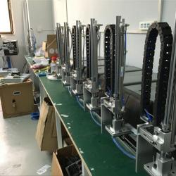 宏山貼標(biāo)機裝配一角